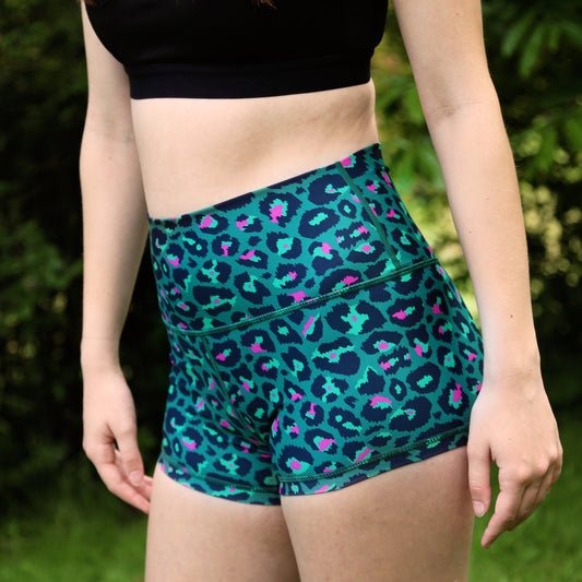 Garden Leopard - Short Shorts
